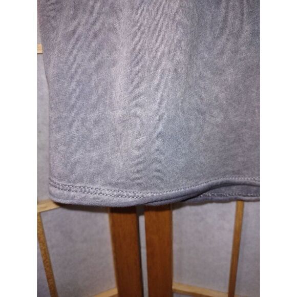 Isabel Maternity Sm Graphic Tee - Picture 6 of 16